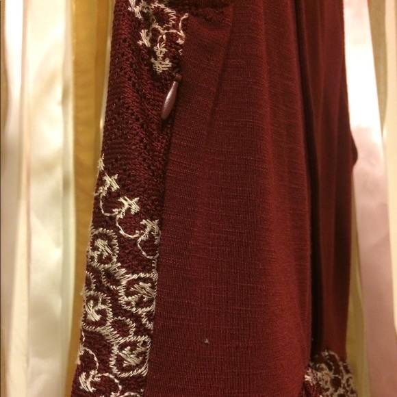 Burgandy Zig Zag Dress - Picture 6 of 7